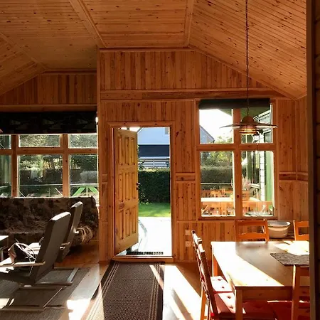 Holiday home Domek Green Dzwirzyno
